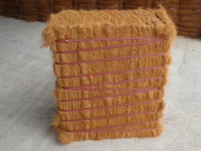 Mixed fibre bale featuring a blend of coir fibres for versatile and eco-friendly applications